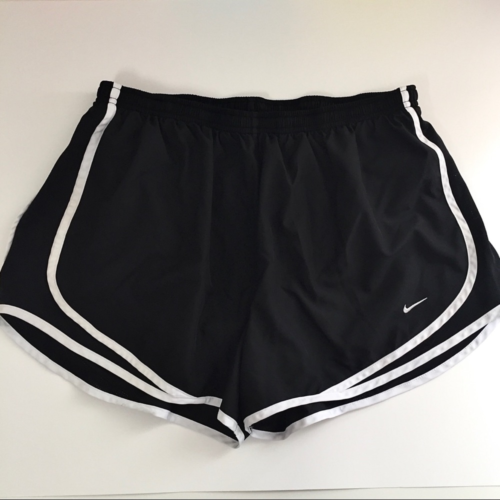 NIKE | DRI-FIT Running Shorts | XL